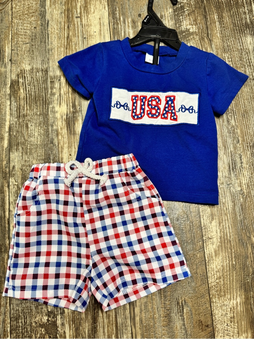 Baby USA Tee & Red-White-Blue Plaid Shorts Set